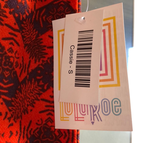 LuLuRoe Cassie Pencil Skirt - Picture 4 of 4